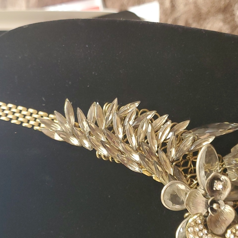 Necklace - Picture 5 of 6